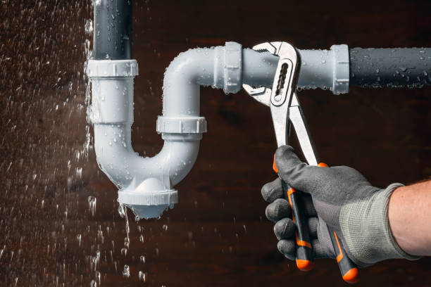 Professional Leak Detection technician working in Hye, TX